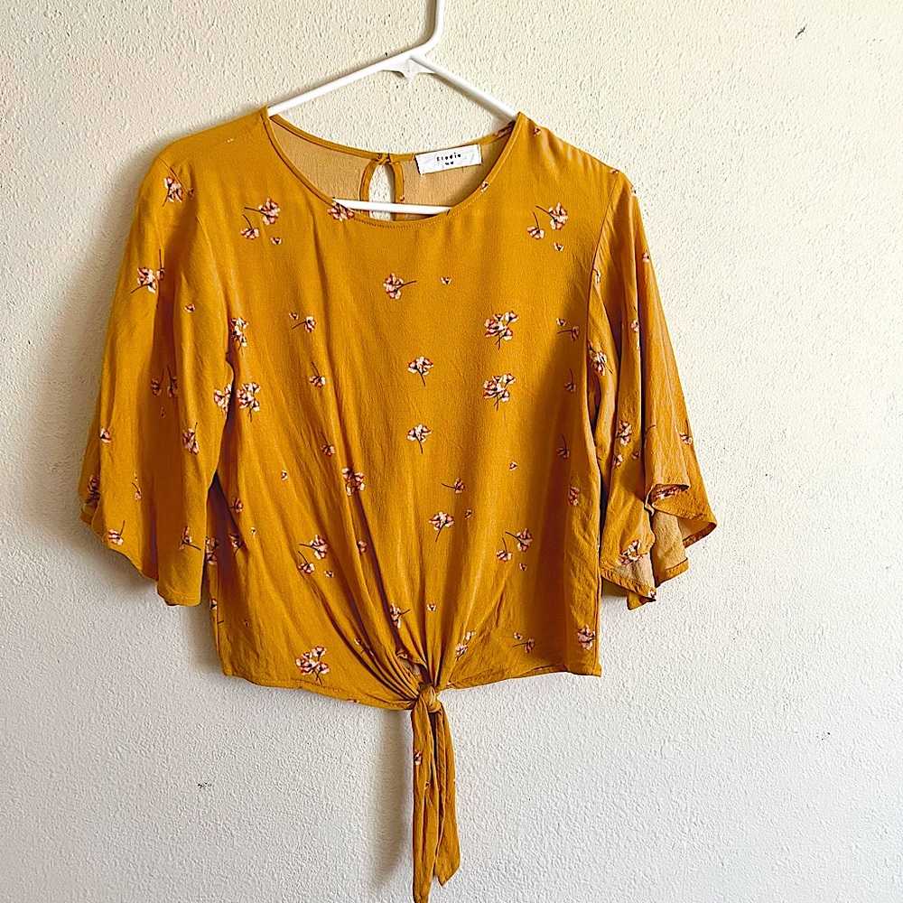 Floral tie front top